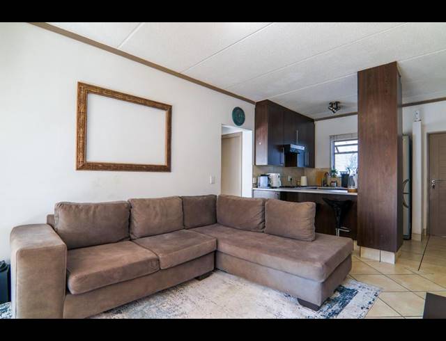 1 BEDROOM APARTMENT FOR SALE IN PAULSHOF